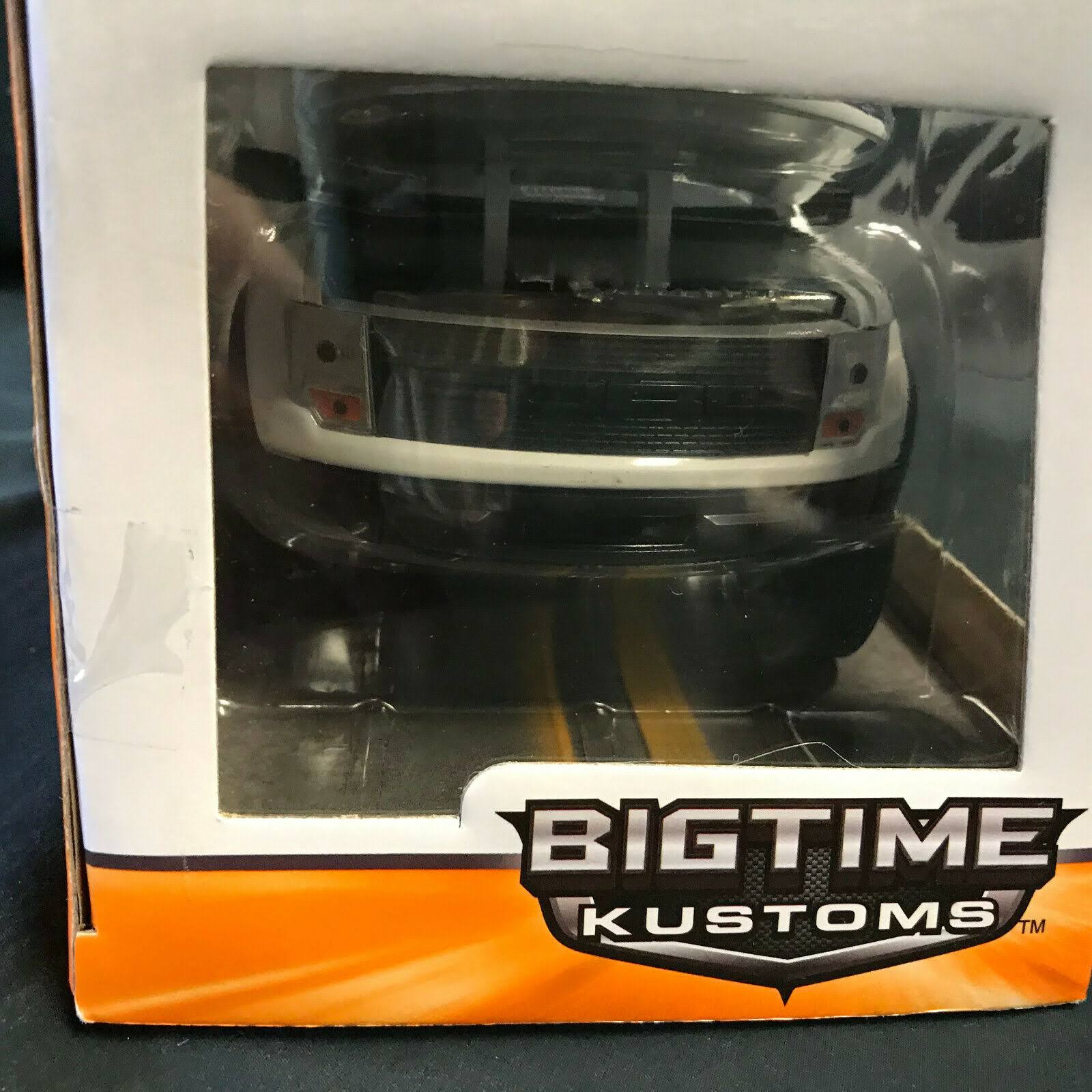 Matt Black 1/24 Diecast Model Pickup Truck P592603