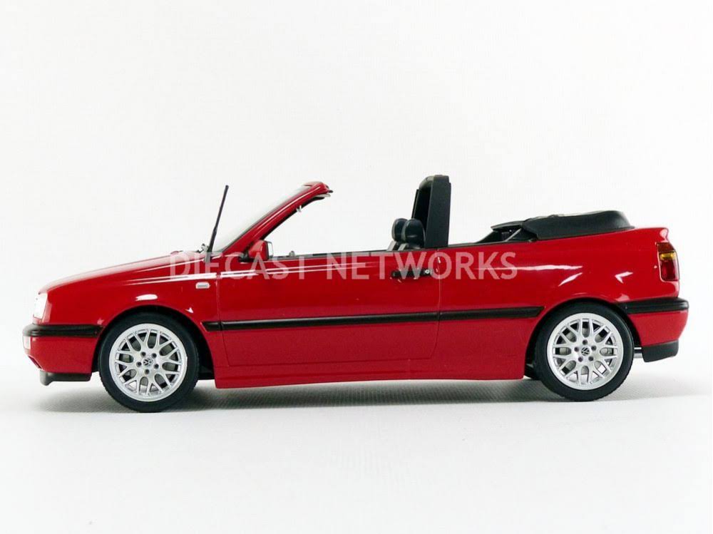 Red 1-18 Diecast Model Car E80420