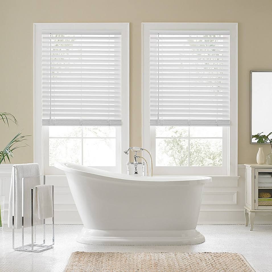 Faux Wood Cordless Shade in White J148230