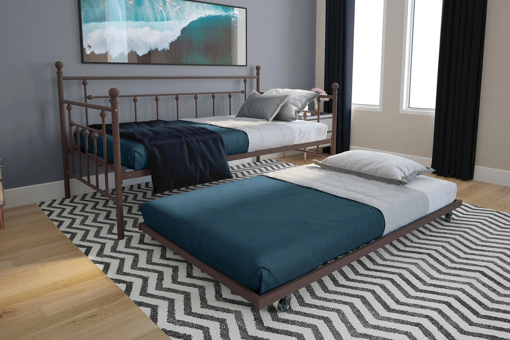 Bronze Metal Daybed and Trundle C480189