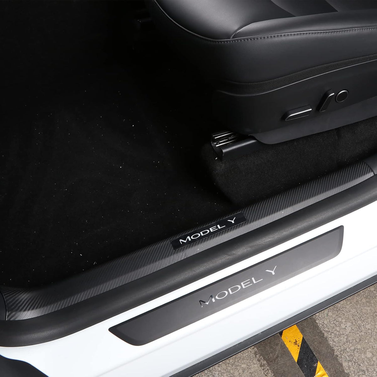 Matte Carbon Fiber Pattern ABS Plastic Door Sill Cover L591