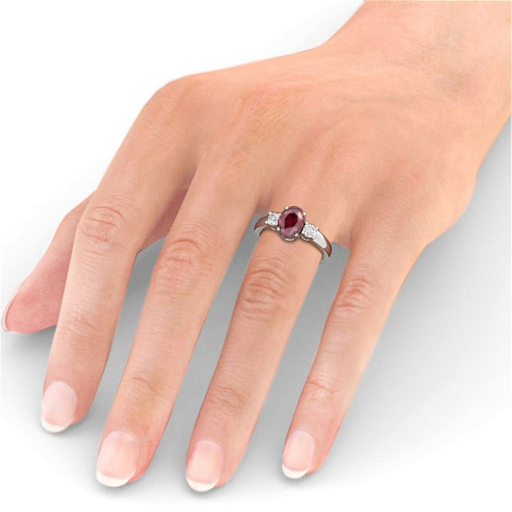 14K White Gold Three Stone Ring X8184
