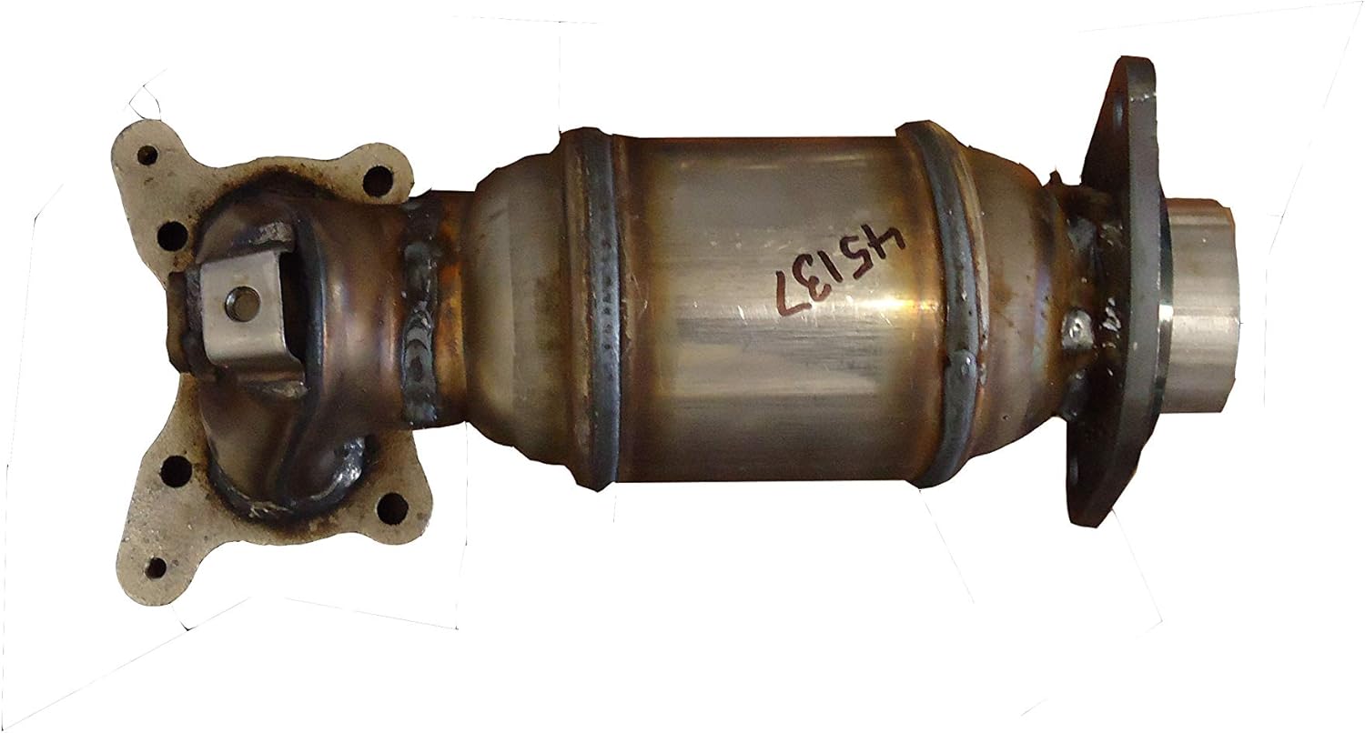 Direct-Fit Catalytic Converter L446982
