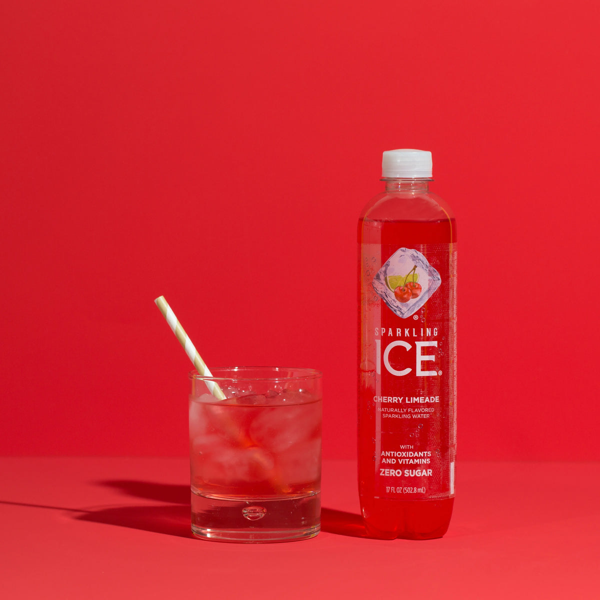 Cherry Limeade Sparkling Water 17 Fl Oz, Pack of 12 Y398805