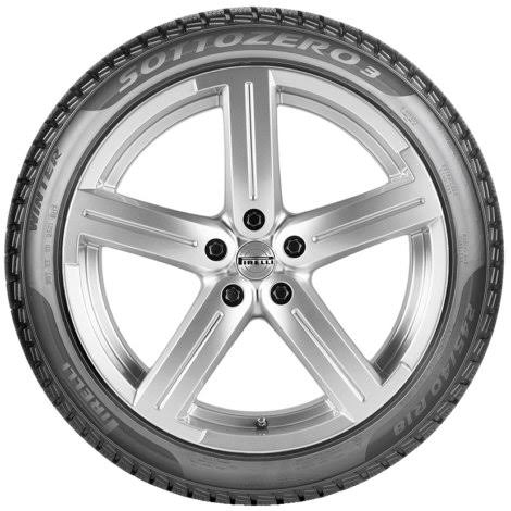 205/40R18 Winter Tire D7975