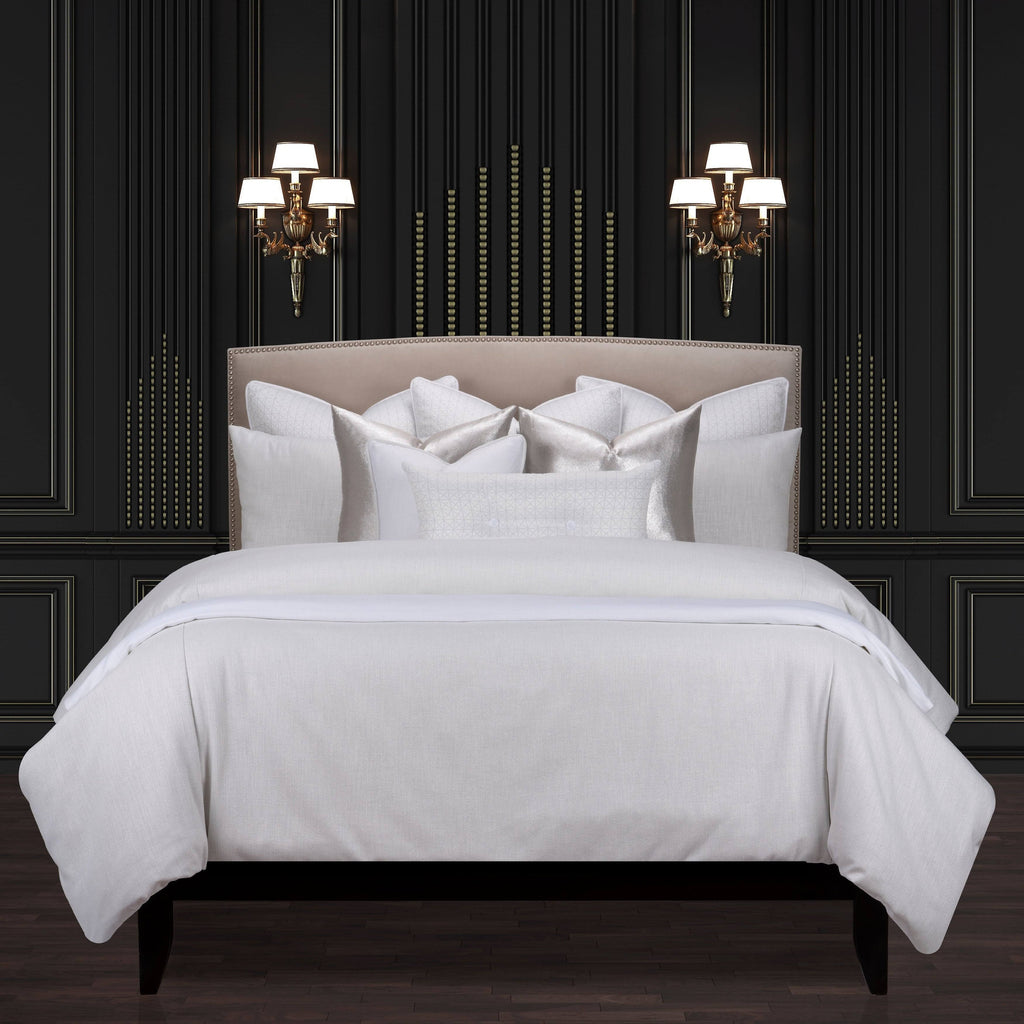 White Luxury Bedding Set H90407