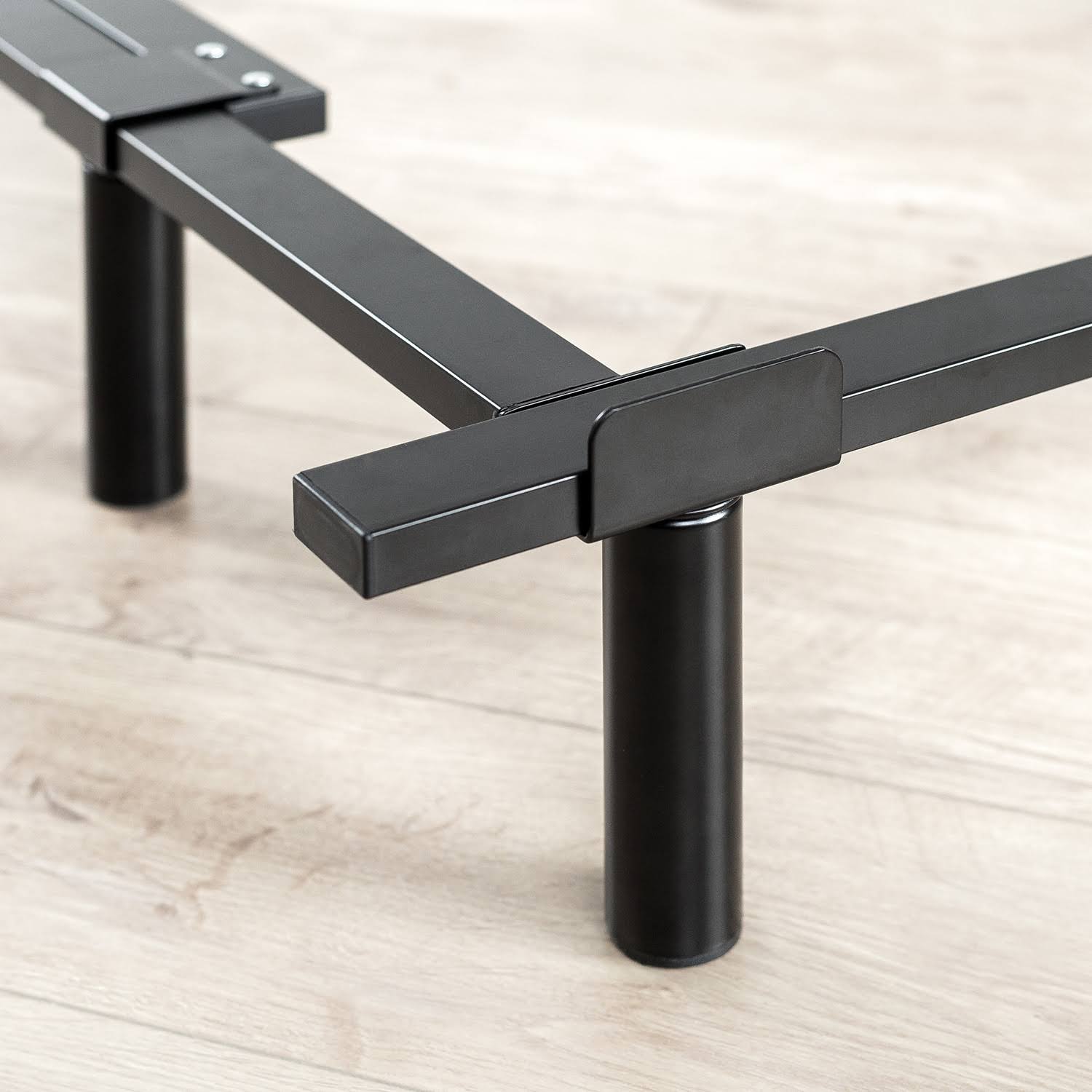 Heavy Duty 7-Inch Adjustable Bed Frame I2887
