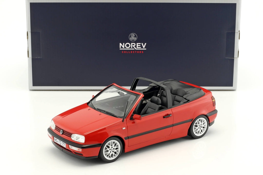 Red 1-18 Diecast Model Car E80420