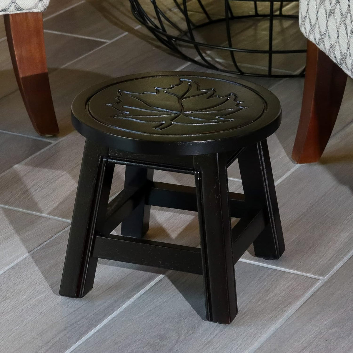 Natural Carved Wooden Step Stool W84230